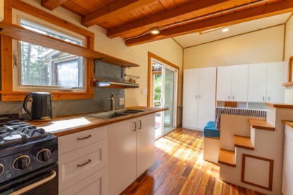 Guest Bathroom Photo of 1-861 Bluff Road, Galiano Island, BC