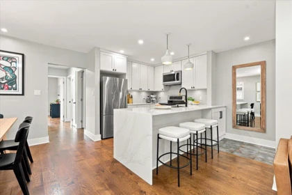 223 W 19th Street, North Vancouver, BC, North Vancouver — Half Duplex for sale