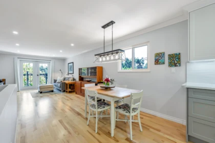 Breakfast Nook Photo of 871 Kent Street, White Rock, BC