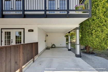 Family Room Photo of 871 Kent Street, White Rock, BC