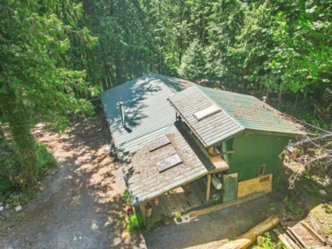 4139 Slesse Road, Chilliwack, BC, Chilliwack — Single Family Residence for sale