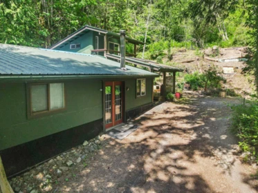4139 Slesse Road, Chilliwack, BC, Chilliwack — Single Family Residence for sale
