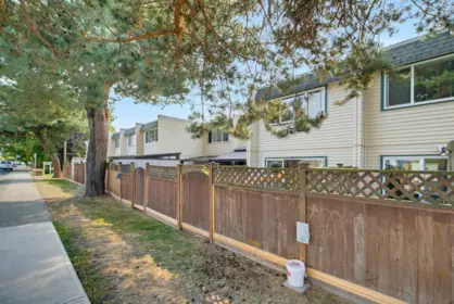 Swimming Pool Photo of 16 4959 57 Street, Delta, BC