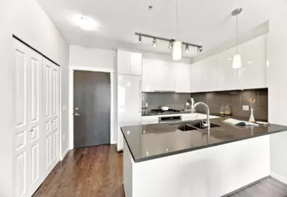 Walk-In Closet Photo of 410 9399 Alexandra Road, Richmond, BC