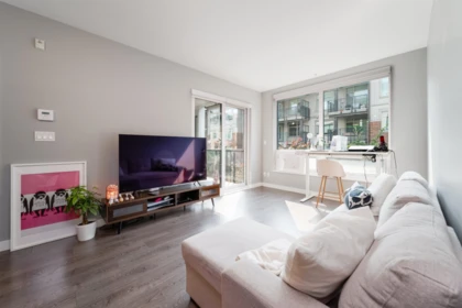 210 9333 Tomicki Avenue, Richmond, BC, Richmond — Apartment/Condo for sale