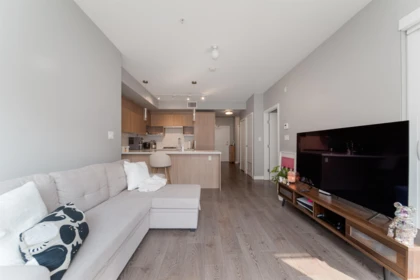 Kitchen Photo of 210 9333 Tomicki Avenue, Richmond, BC