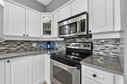 Breakfast Nook Photo of 5790 149 Street, Surrey, BC