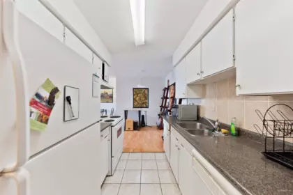 Kitchen Island Photo of 210 230 Mowat Street, New Westminster, BC