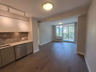 401 8725 University Crescent, Burnaby, BC, Burnaby — Apartment/Condo for sale