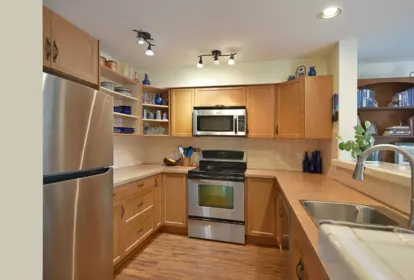 303 5711 Ebbtide Street, Sechelt, BC, Sechelt — Townhouse for sale