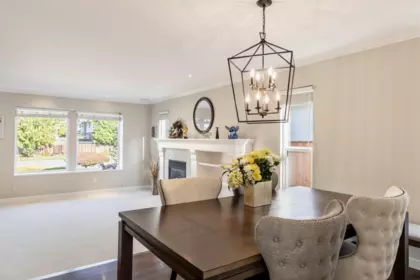Kitchen Island Photo of 1825 144 Street, Surrey, BC