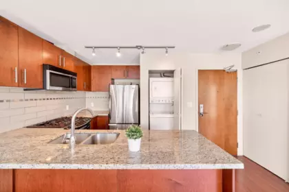 Kitchen Photo of 606 8280 Lansdowne Road, Richmond, BC