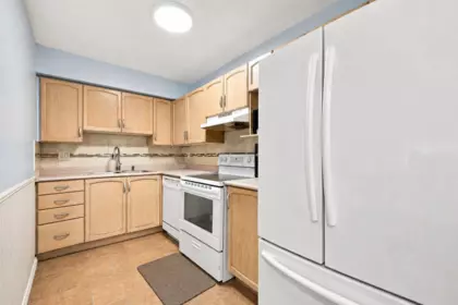 Primary Bedroom Photo of 107 2962 Trethewey Street, Abbotsford, BC