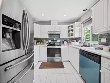 Breakfast Nook Photo of 33726 Best Avenue, Mission, BC