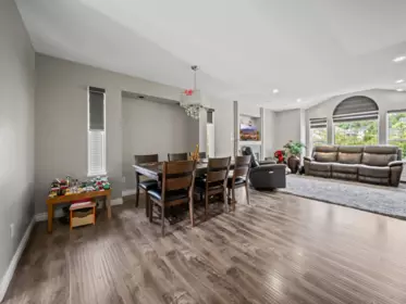 Kitchen Island Photo of 33726 Best Avenue, Mission, BC