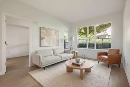218 3220 Connaught Crescent, North Vancouver, BC, North Vancouver — Apartment/Condo for sale