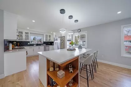 Kitchen Photo of 9482 153 Street, Surrey, BC