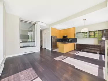 Kitchen Island Photo of TH1 6333 Katsura Street, Richmond, BC