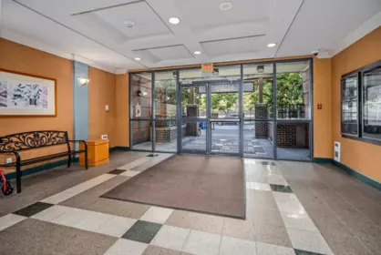 Entry Foyer Photo of 406 5288 Melbourne Street, Vancouver, BC