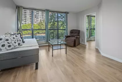 Family Room Photo of 406 5288 Melbourne Street, Vancouver, BC