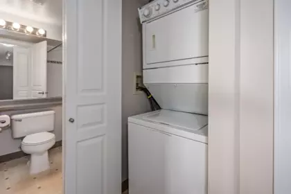 Powder Room Photo of 406 5288 Melbourne Street, Vancouver, BC