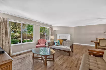 Breakfast Nook Photo of 7 Arrow-Wood Close, Port Moody, BC