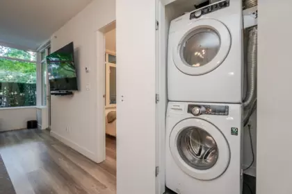 Powder Room Photo of 107 110 Switchmen Street, Vancouver, BC