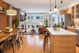 401 1072 Hamilton Street, Vancouver, BC