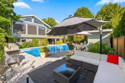 Swimming Pool Photo of 9211 Chapmond Crescent, Richmond, BC