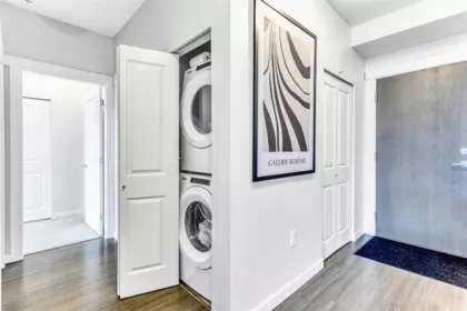 Walk-In Closet Photo of 305 31158 Westridge Place, Abbotsford, BC