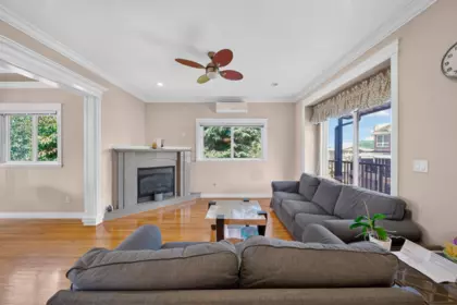Breakfast Nook Photo of 5891 Dickens Place, Burnaby, BC