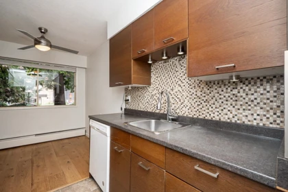 Hallway Photo of 106 235 E 13th Street, North Vancouver, BC