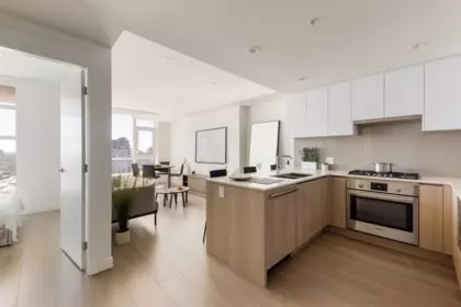 Kitchen Island Photo of 1407 618 Carnarvon Street, New Westminster, BC