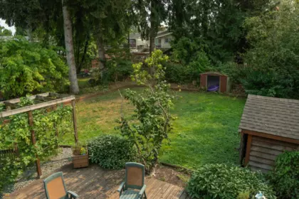 Hot Tub / Spa Photo of 1544 Robertson Avenue, Port Coquitlam, BC