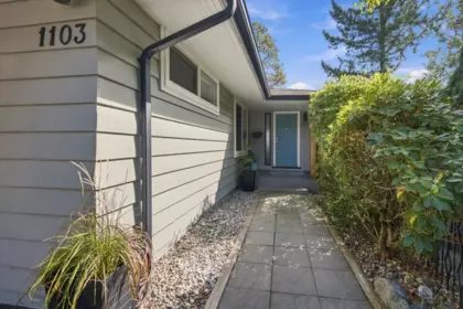 Family Room Photo of 1103 Cloverley Street, North Vancouver, BC