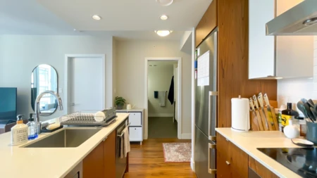 Kitchen Photo of 1402 159 W 2nd Avenue, Vancouver, BC
