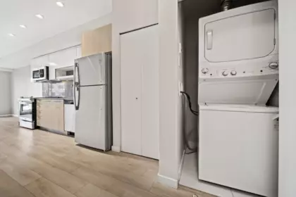 303 13768 108 Avenue, Surrey, BC, Surrey — Apartment/Condo for sale