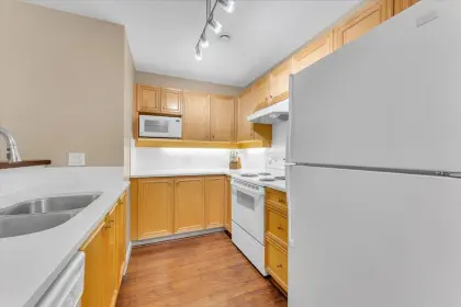 201 2628 Yew Street, Vancouver, BC, Vancouver — Apartment/Condo for sale