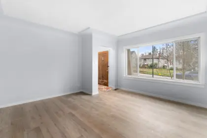 2275 E 40th Avenue, Vancouver, BC, Vancouver — Single Family Residence for sale