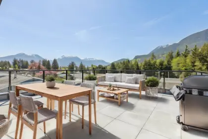 42072 Birken Road, Squamish, BC, Squamish — Half Duplex for sale