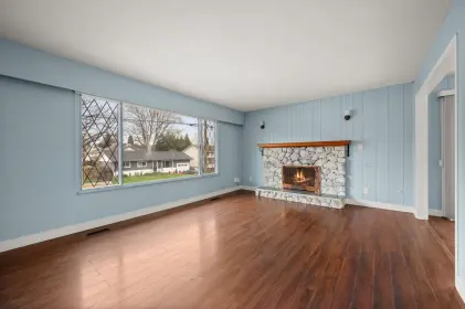11936 Hawthorne Street, Maple Ridge, BC, Maple ridge — Single Family Residence for sale