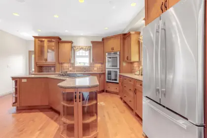 1805 W 61st Avenue, Vancouver, BC, Vancouver — Single Family Residence for sale