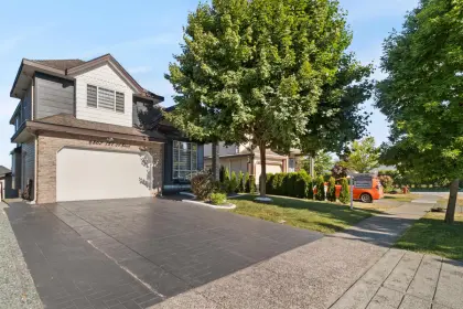 6862 151a Street, Surrey, BC, Surrey — Single Family Residence for sale