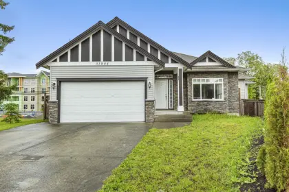 33884 Bush Court, Mission, BC, Mission — Single Family Residence for sale