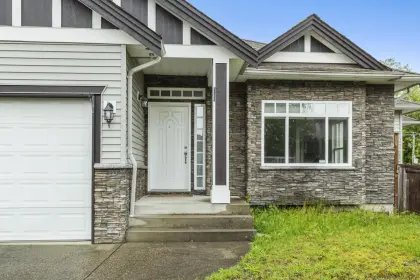 33884 Bush Court, Mission, BC, Mission — Single Family Residence for sale