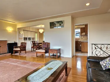 4223 Boxer Street, Burnaby, BC, Burnaby — Single Family Residence for sale