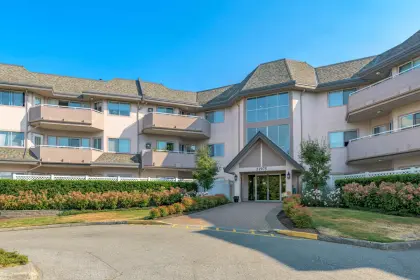 102 21975 49 Avenue, Langley, BC, Langley — Apartment/Condo for sale