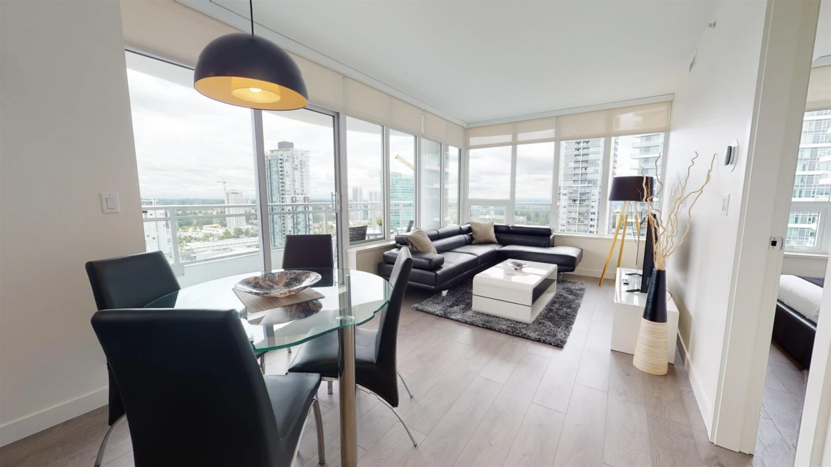 Walk-In Closet Photo of 2405 13318 104th Avenue, Surrey, BC