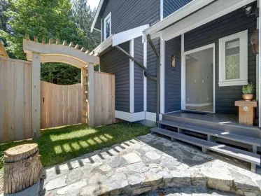 7843 Eagle Drive, Halfmoon Bay, BC, Halfmoon bay — Single Family Residence for sale