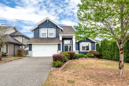 16777 105 Ave, Surrey, BC, Surrey — Single Family Residence for sale